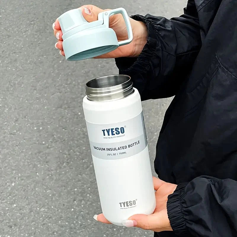 TYESO 900ml Insulated Water Bottle  Stainless Steel Sports Bottle